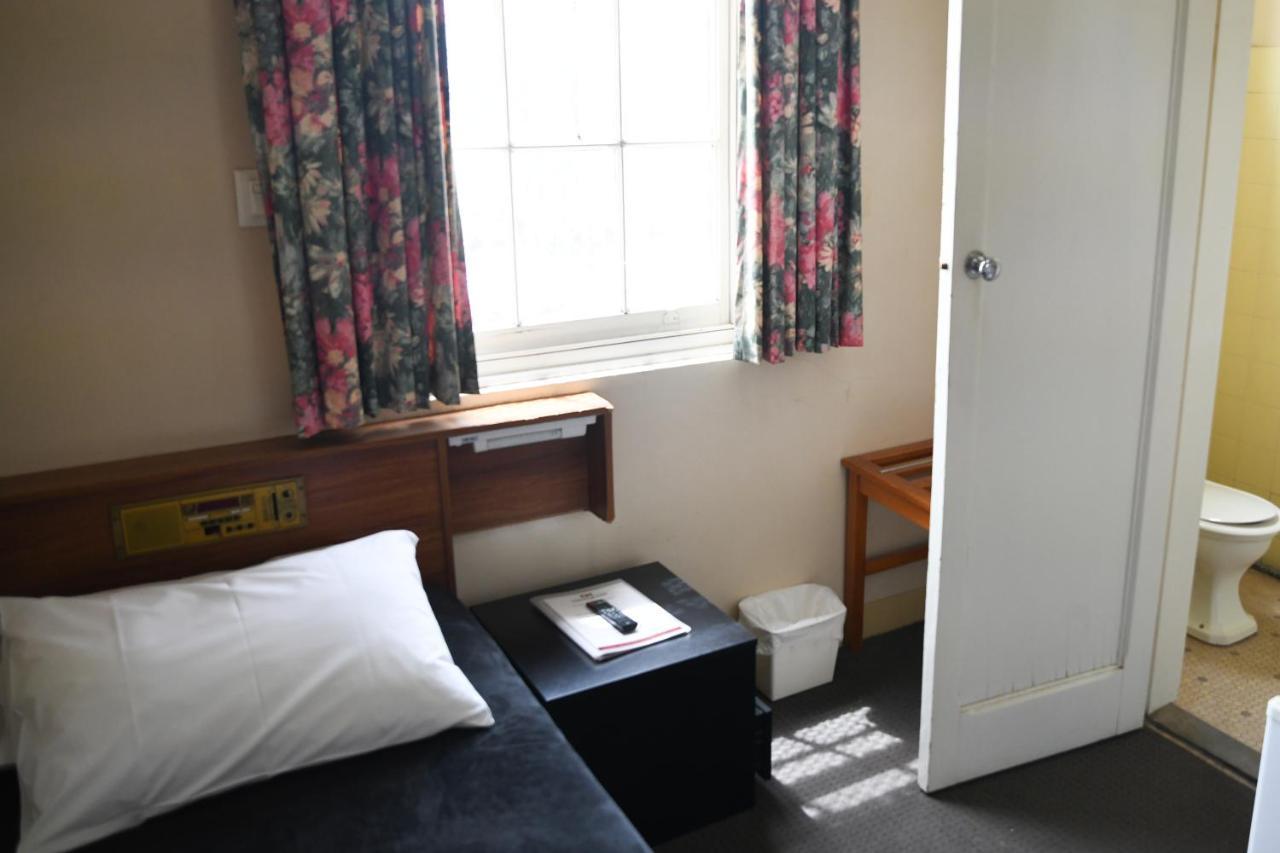 Castlereagh Hotel Ντούμπο Εξωτερικό φωτογραφία